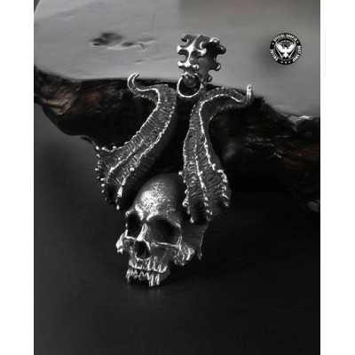 گردنبند بسیار خاص SKL-P104  SKULL RING پیش خرید 1,850,000.00 1,850,000.00 1,850,000.00 1,850,000.00