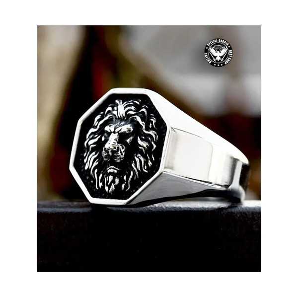 انگشتر شیر سلطنتی برجسته