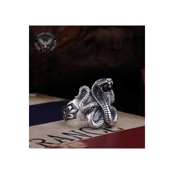 انگشتر جذاب مار کبری